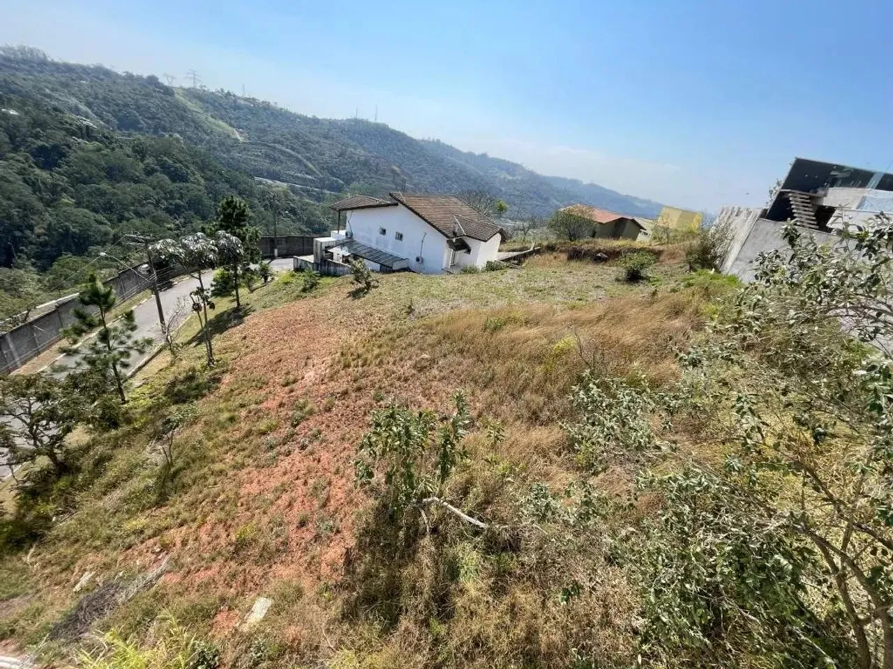 Terreno 505 mts situado em um dos melhores condomínios de Arujá.