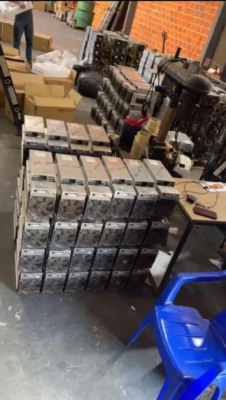 Mineradoras Bitcoin - ASIC S19 90/100/104/120/147 THS. PREÇO E QUALIDADE !