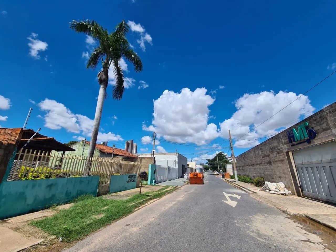 Vende-se terreno com 648m2 no bairro Jardim Cuiabá em Cuiabá MT 