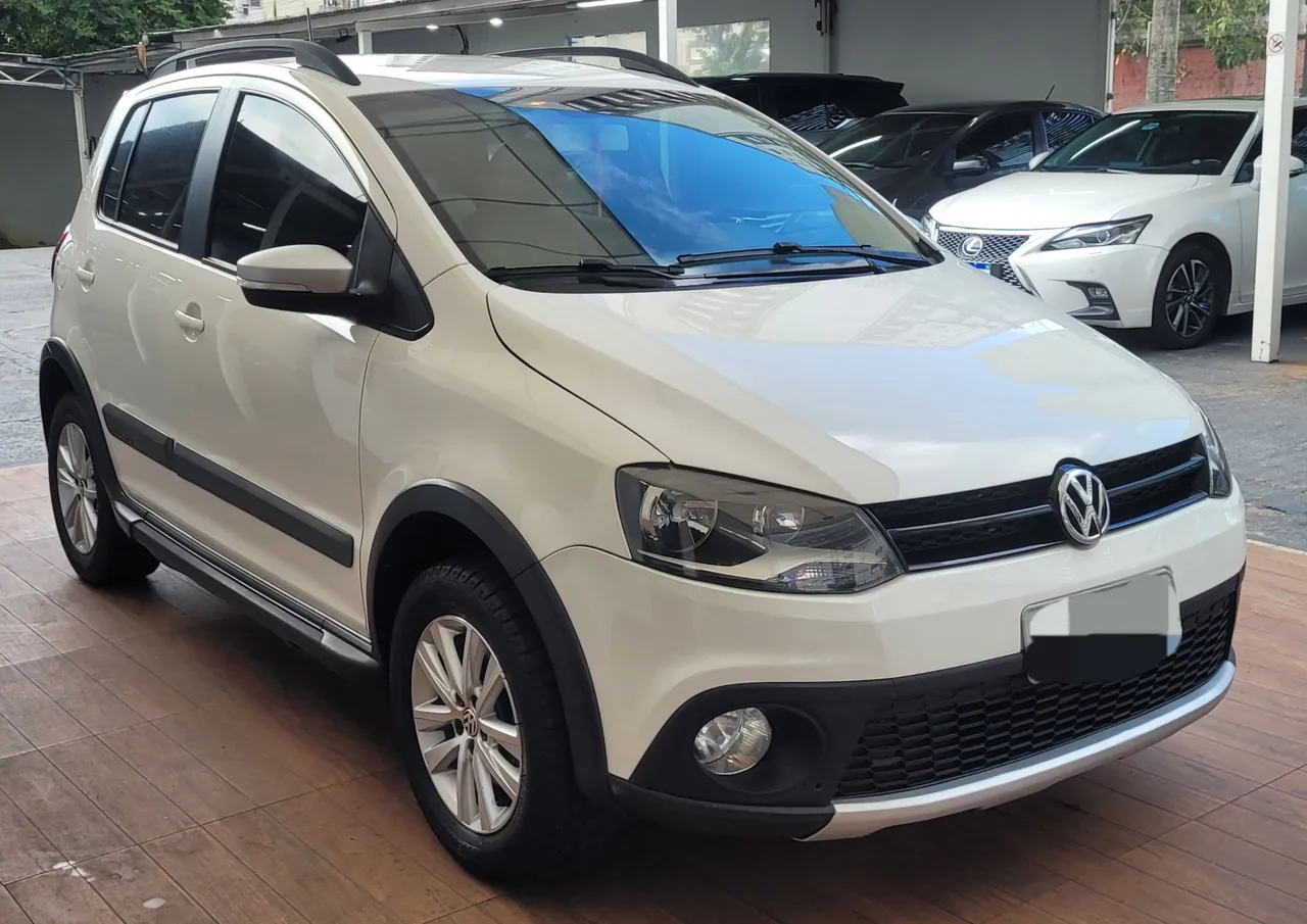 VOLKSWAGEN CROSSFOX 2014 Usados e Novos