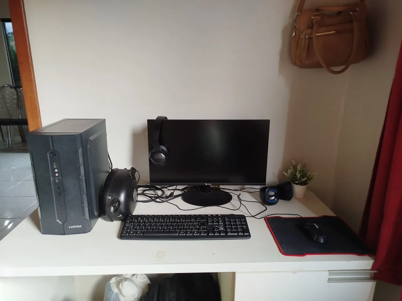 Computador Completo - Ótimo para Trabalho e Estudos.