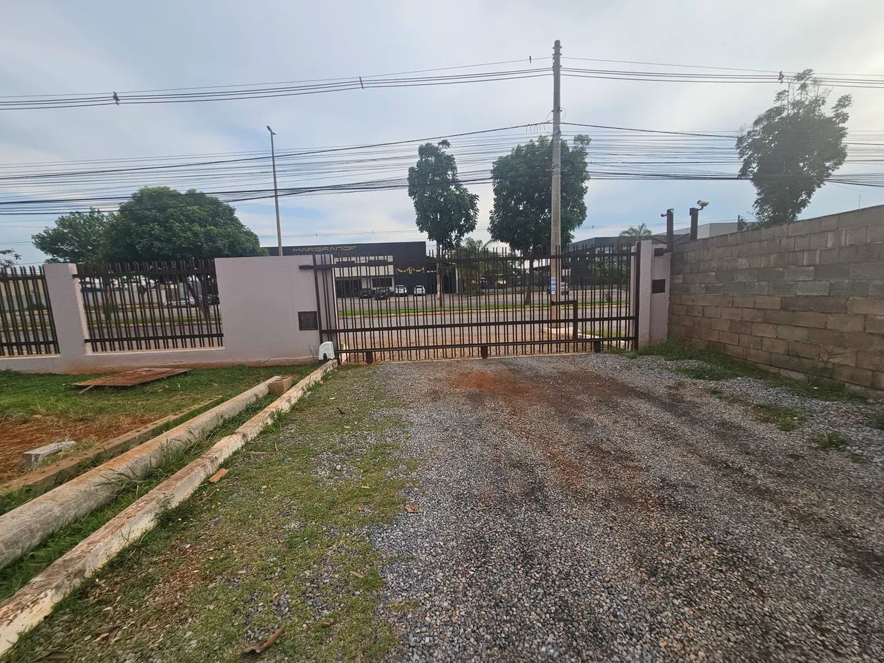 Galpão Logístico, Comercial, Institucional, Industrial 1650 m² com 2 portões de acesso par - Foto 3