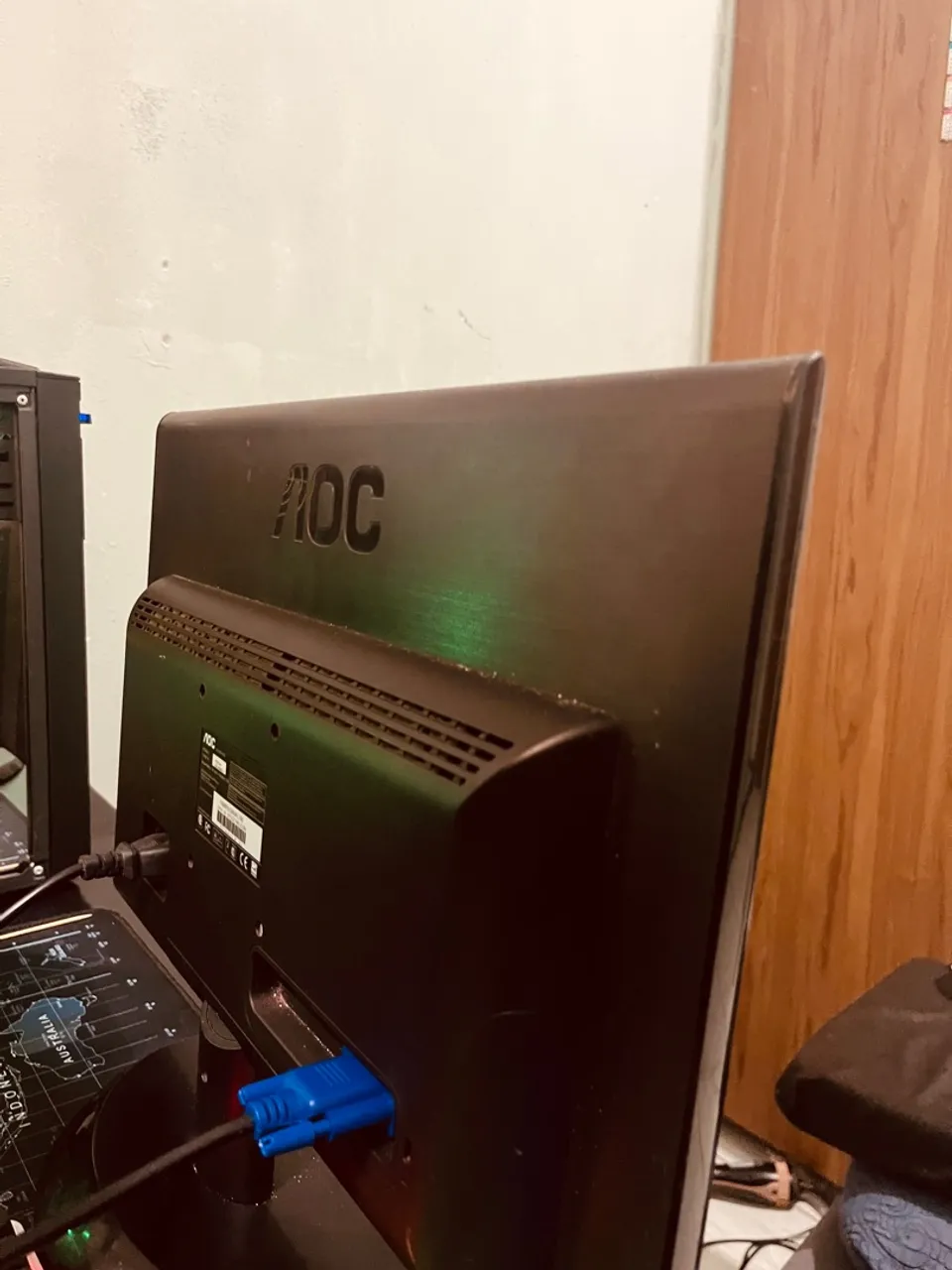 Monitor AOC