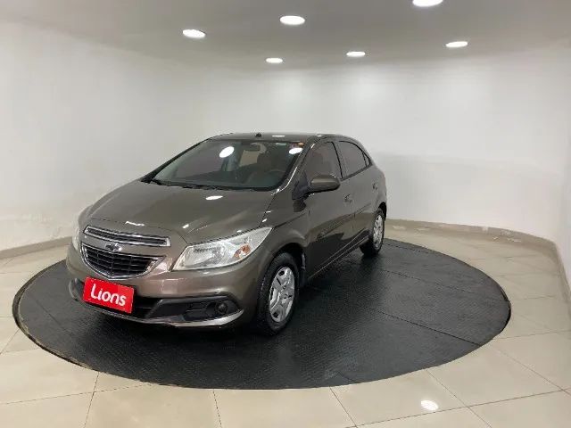 Chevrolet Onix 2014 1.0 LT com GNV - Foto 2
