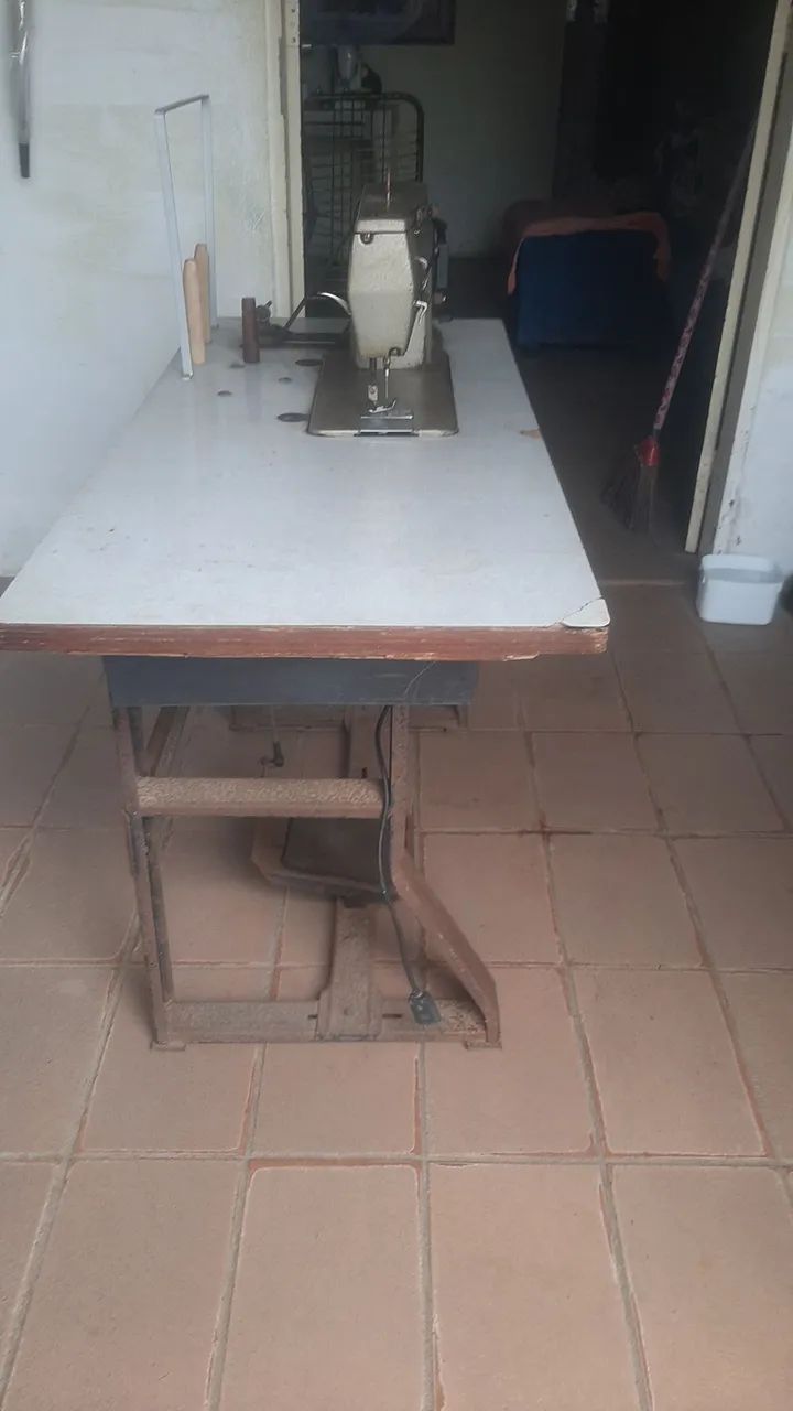 Máquina de costurar reta singer  - Foto 4