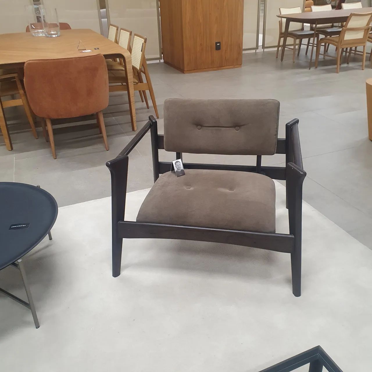 Poltrona de Design Moderno - Conforto e Estilo - Foto 3