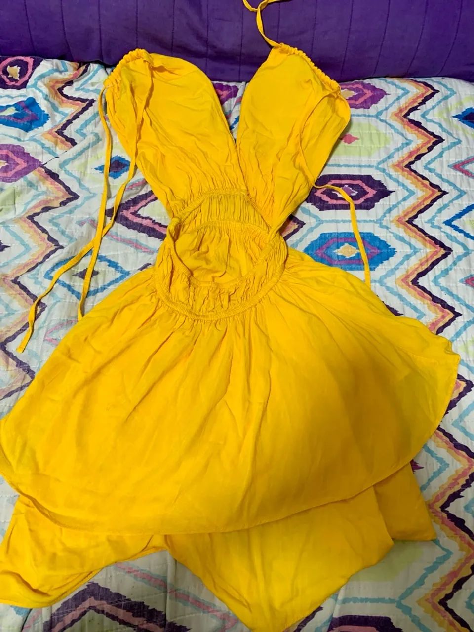 Vestido Amarelo com Bojo e Babados M - Foto 2
