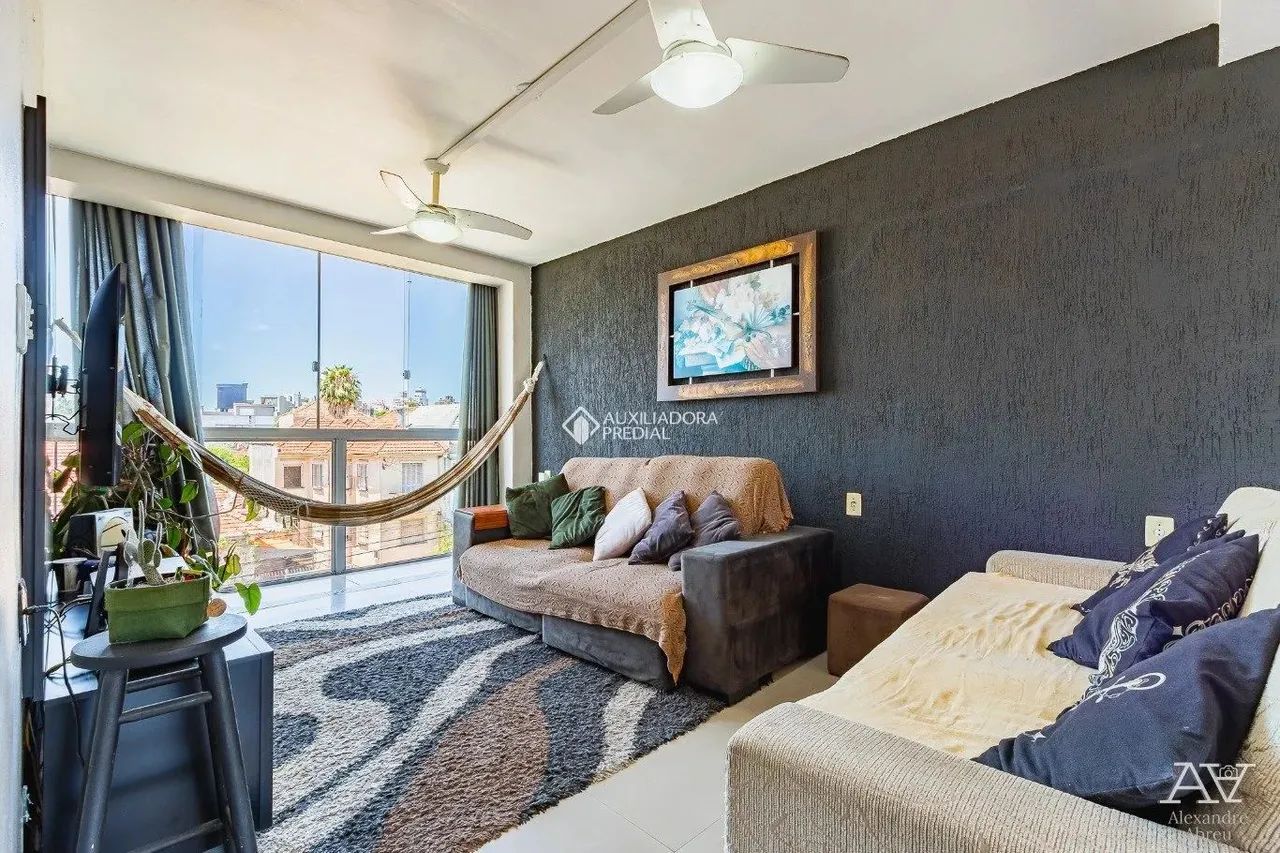 Prédio misto, com dois apartamentos e duas lojas. - Foto 3