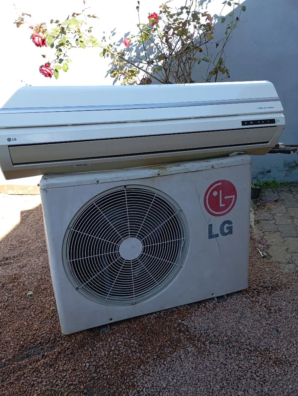 Ar Condicionado LG Split 9000 BTUs