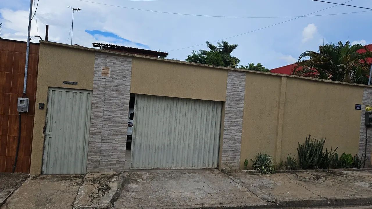 Casa com garagem coberta em área residencial nobre - Foto 2