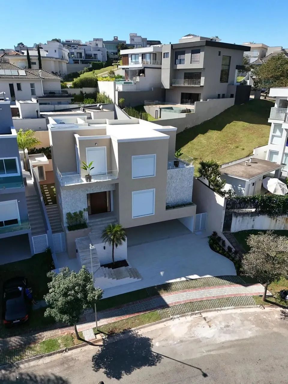 Casa para alugar em Santana de Parnaíba, Colinas da Anhangüera, com 5 suítes, com 440 m²