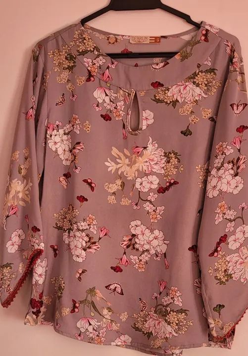 Blusa Floral Cinza em seda