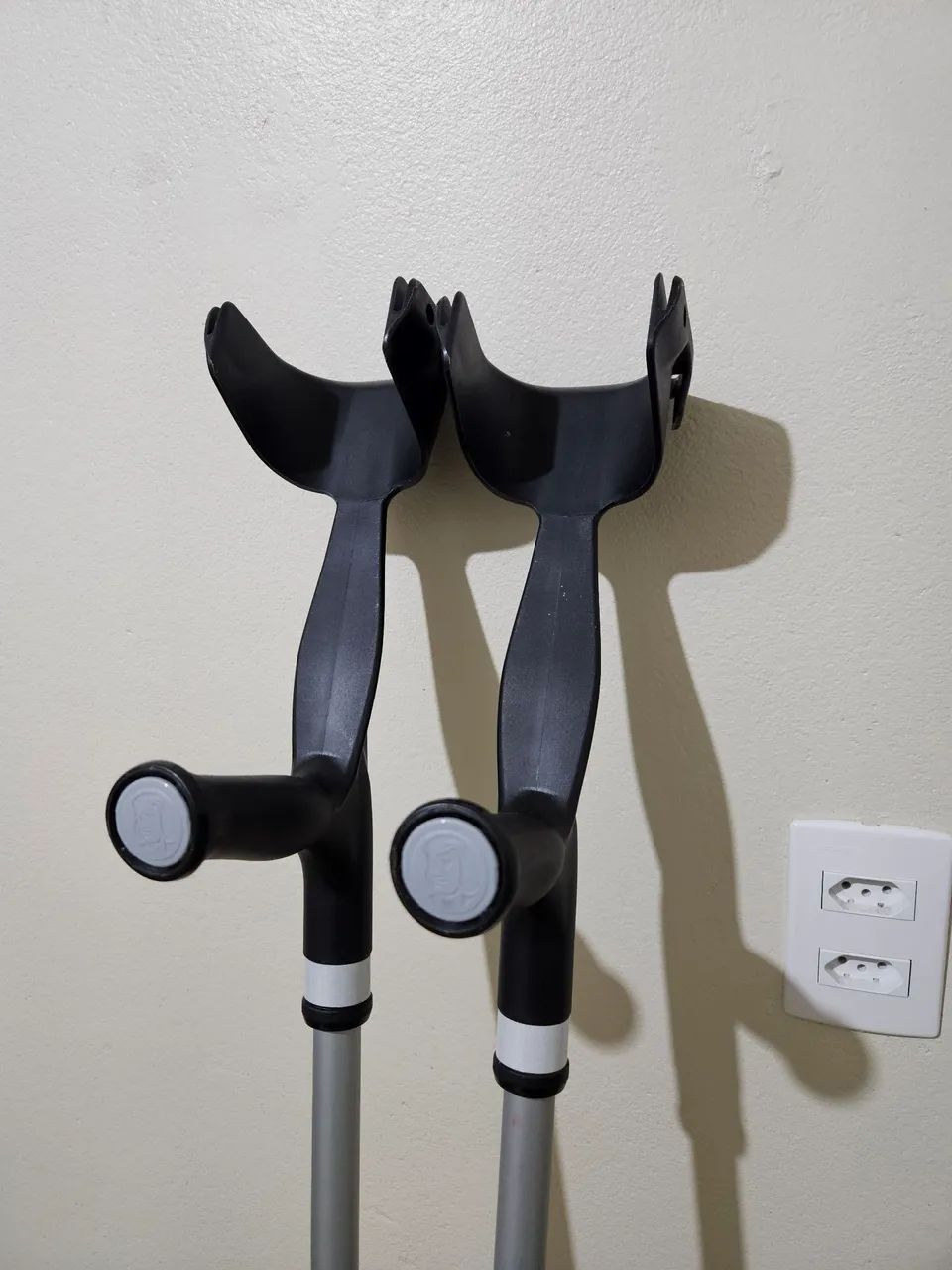 Par de Muletas Mercury - Alumínio - Ótimo estado - Trindade - Foto 4