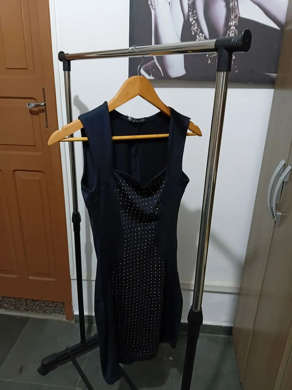 Vestido preto com brilho