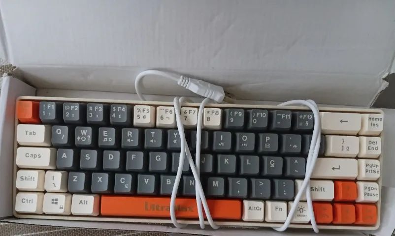 Teclado de jogo luzes arco-íris ultramax - Foto 3