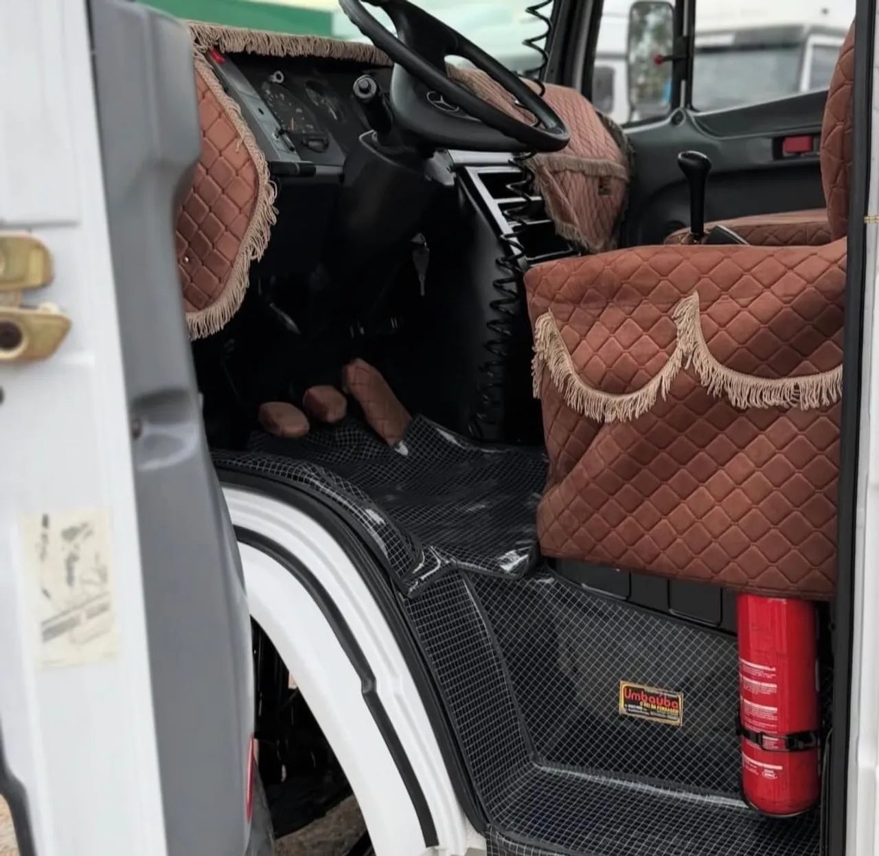 Mercedinha 710  - Foto 2