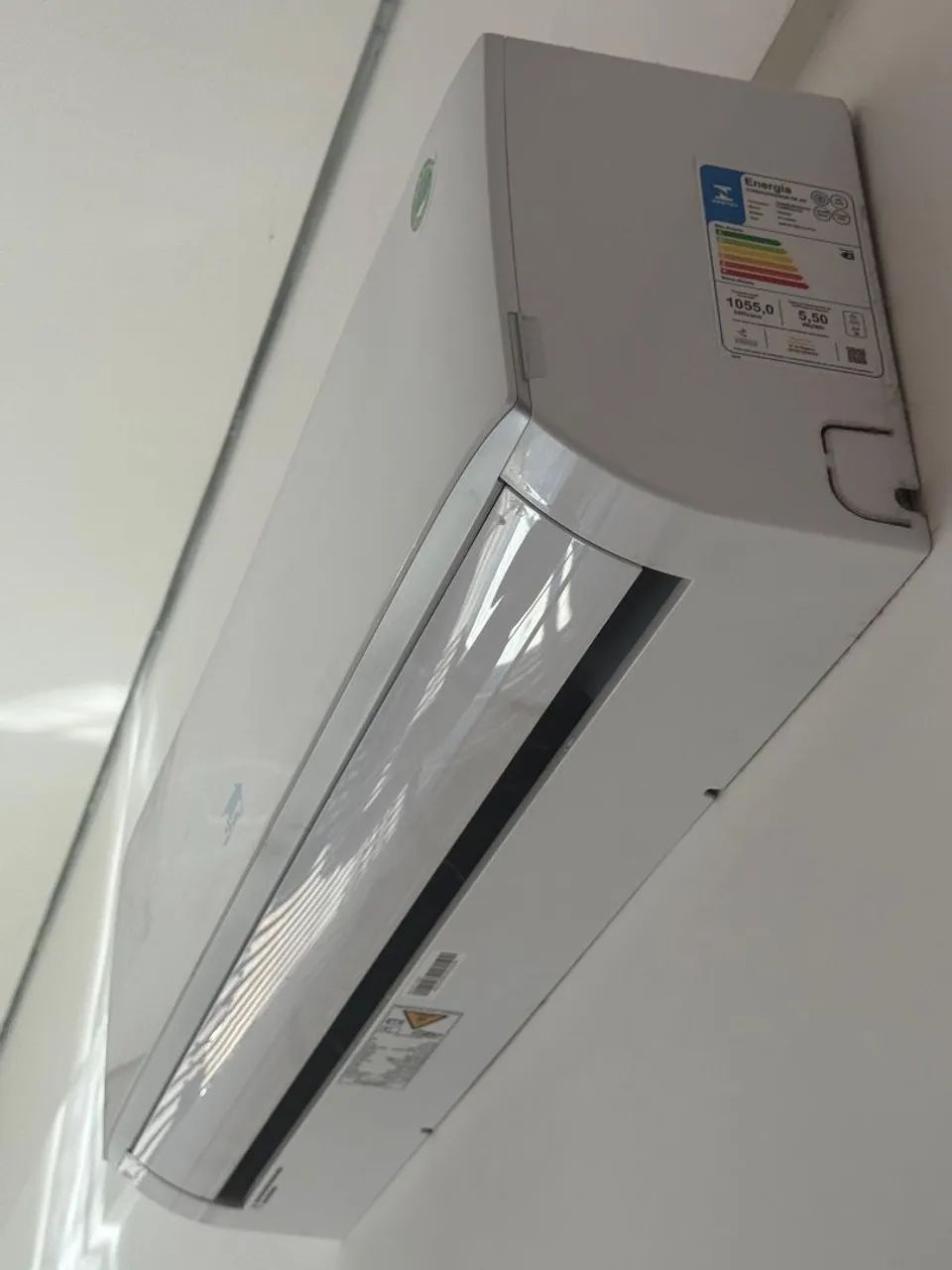 VENDE-SE CENTRAIS DE AR NOVAS ?