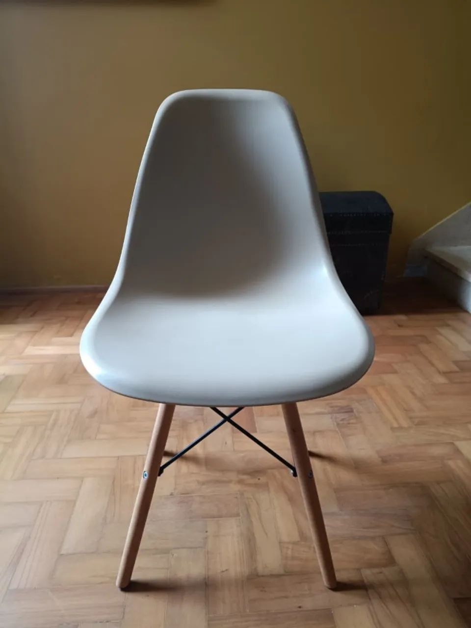 4 cadeiras Charles Eames Eiffel_ NUDE - Foto 3