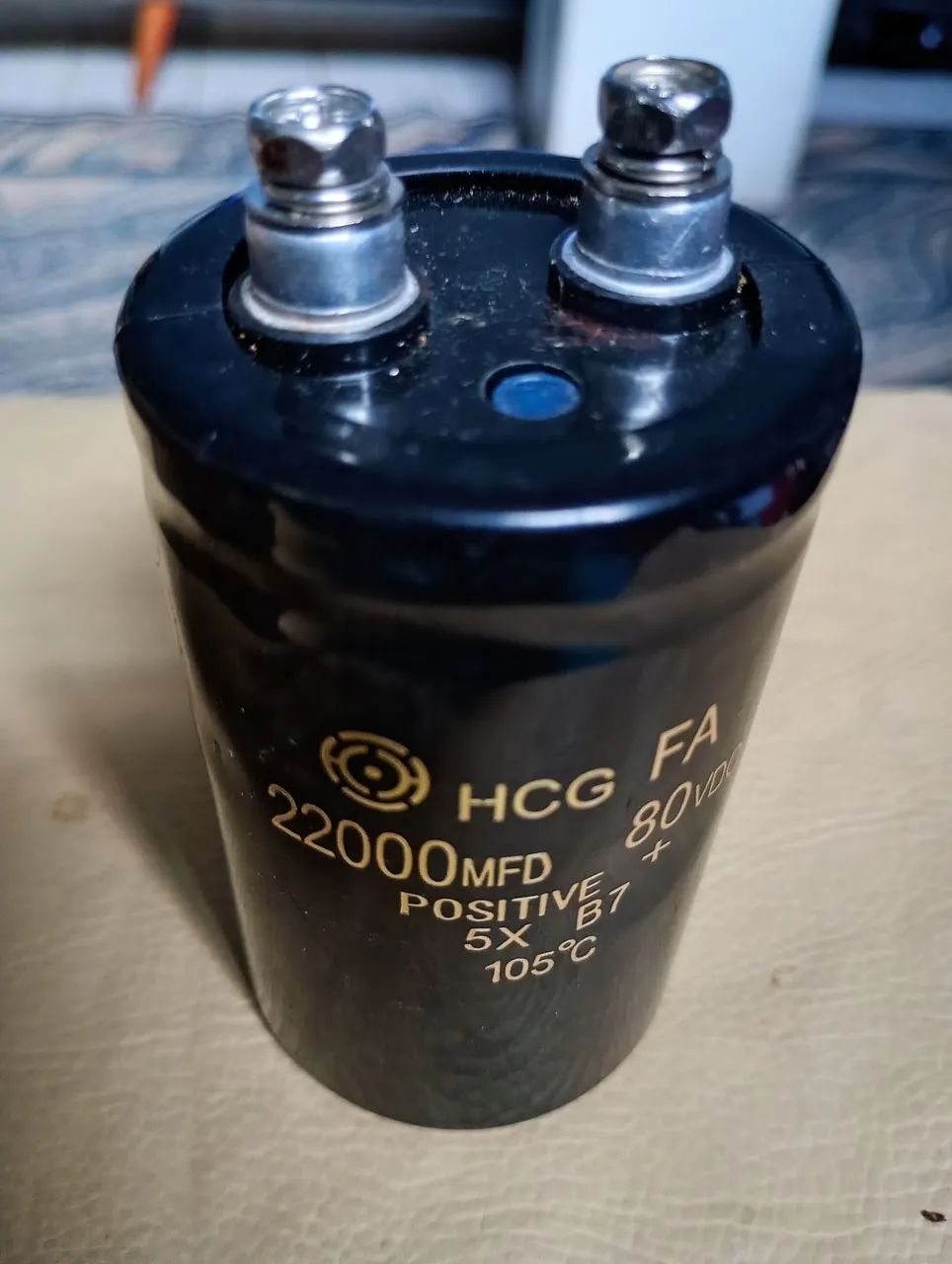 Capacitor 22.000 mfd x80vdc - Foto 2