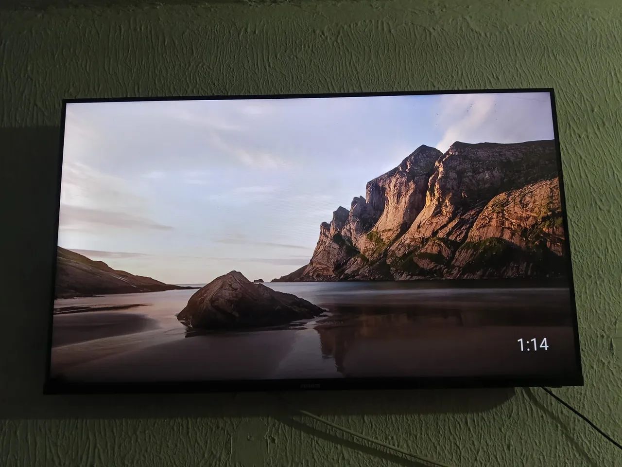 Tô vendendo uma televisão em estado de zero 