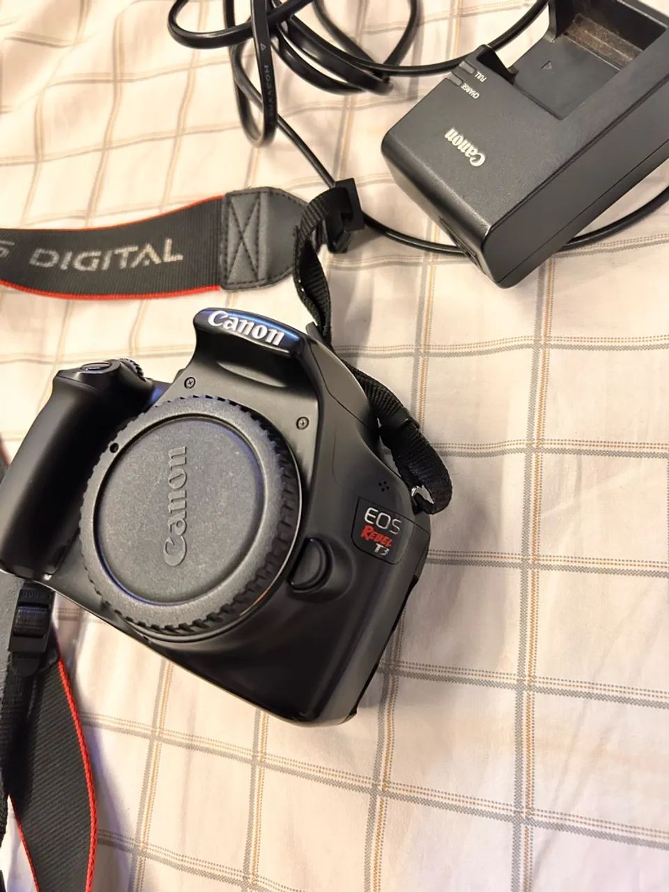 Canon T3 - Foto 2