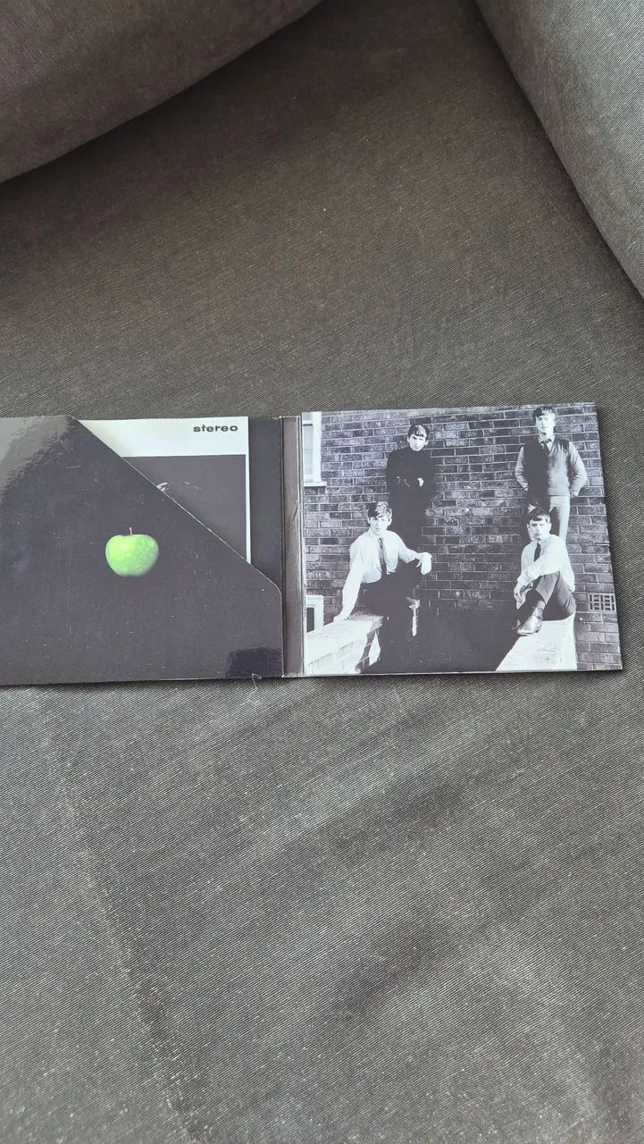 With The Beatles - Stereo - Foto 2