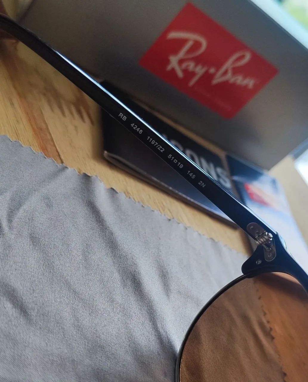 RayBan Clubmaster Rosé Original Semi Novo - Foto 4