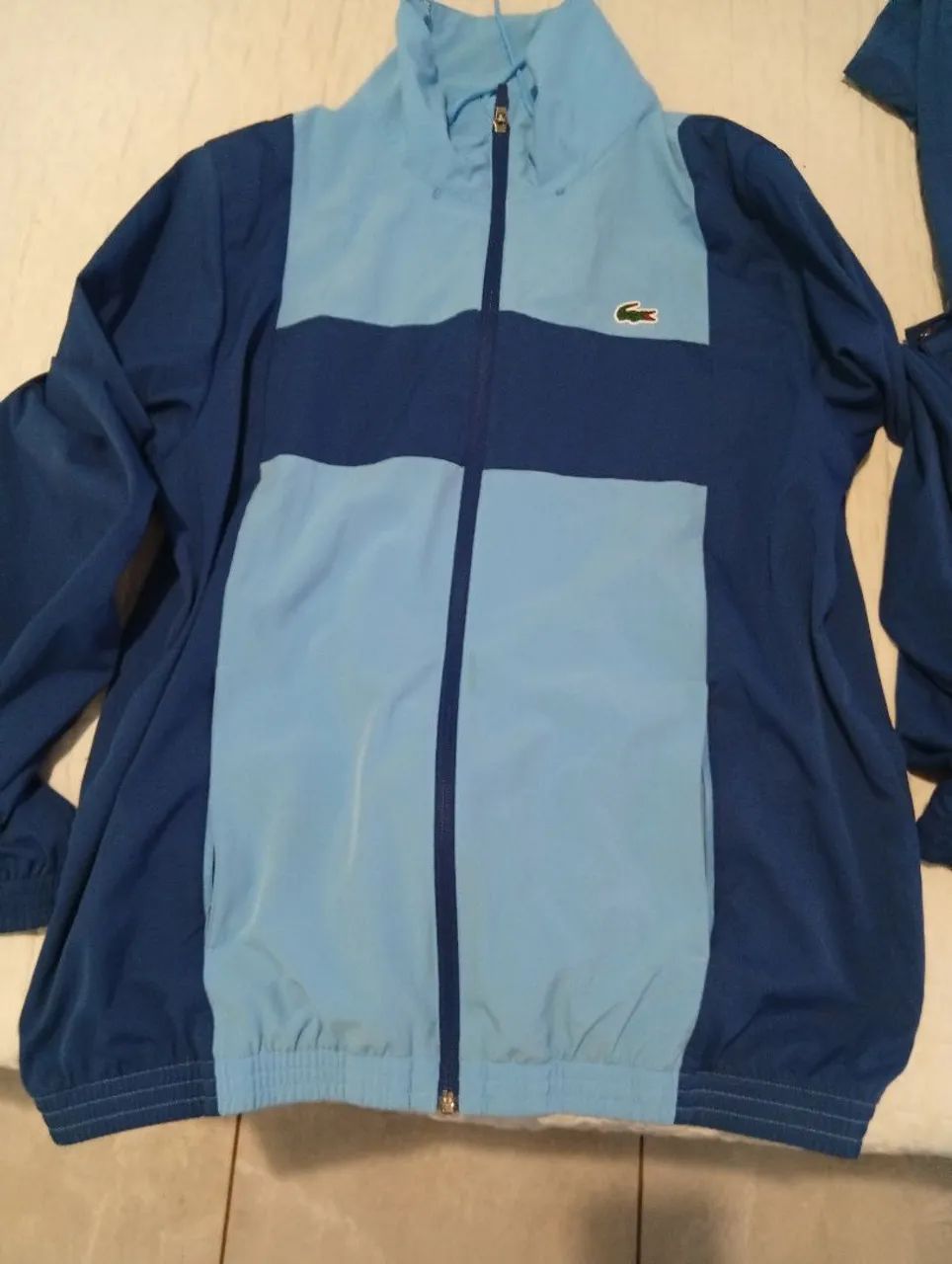 Conjunto de frio da Lacoste 