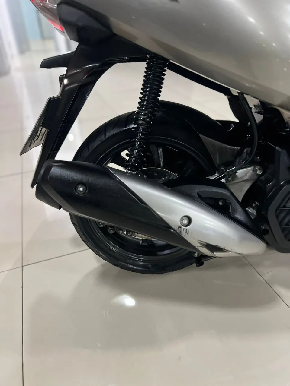 Honda PCX 150 150 cc  - Foto 2