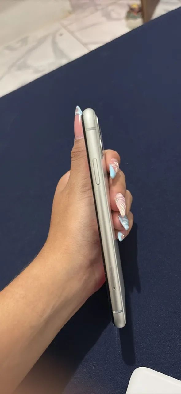 IPHONE 11 - 64GB - Foto 4
