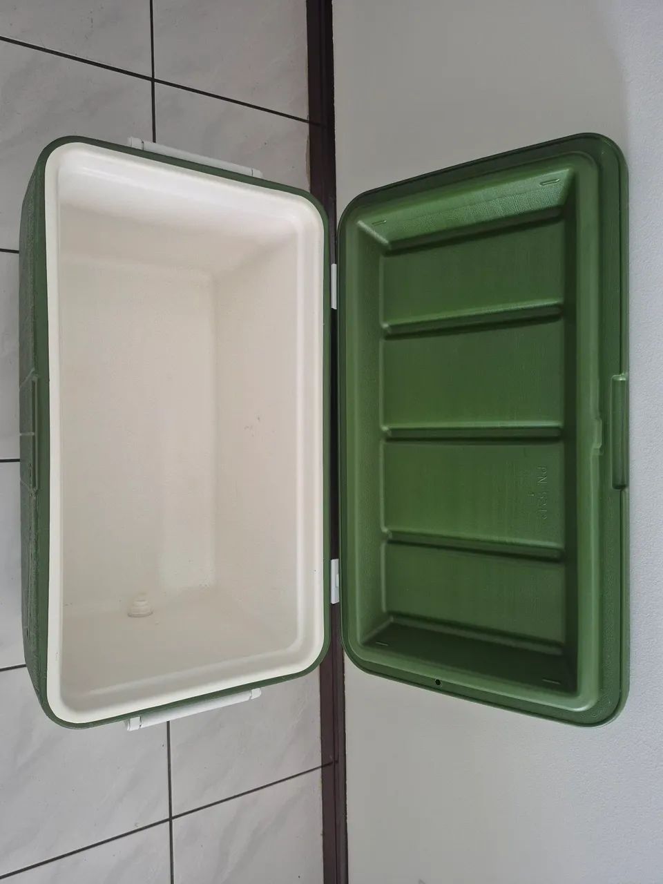 Caixa termcai 45 litros verde militar Colemam  - Foto 2