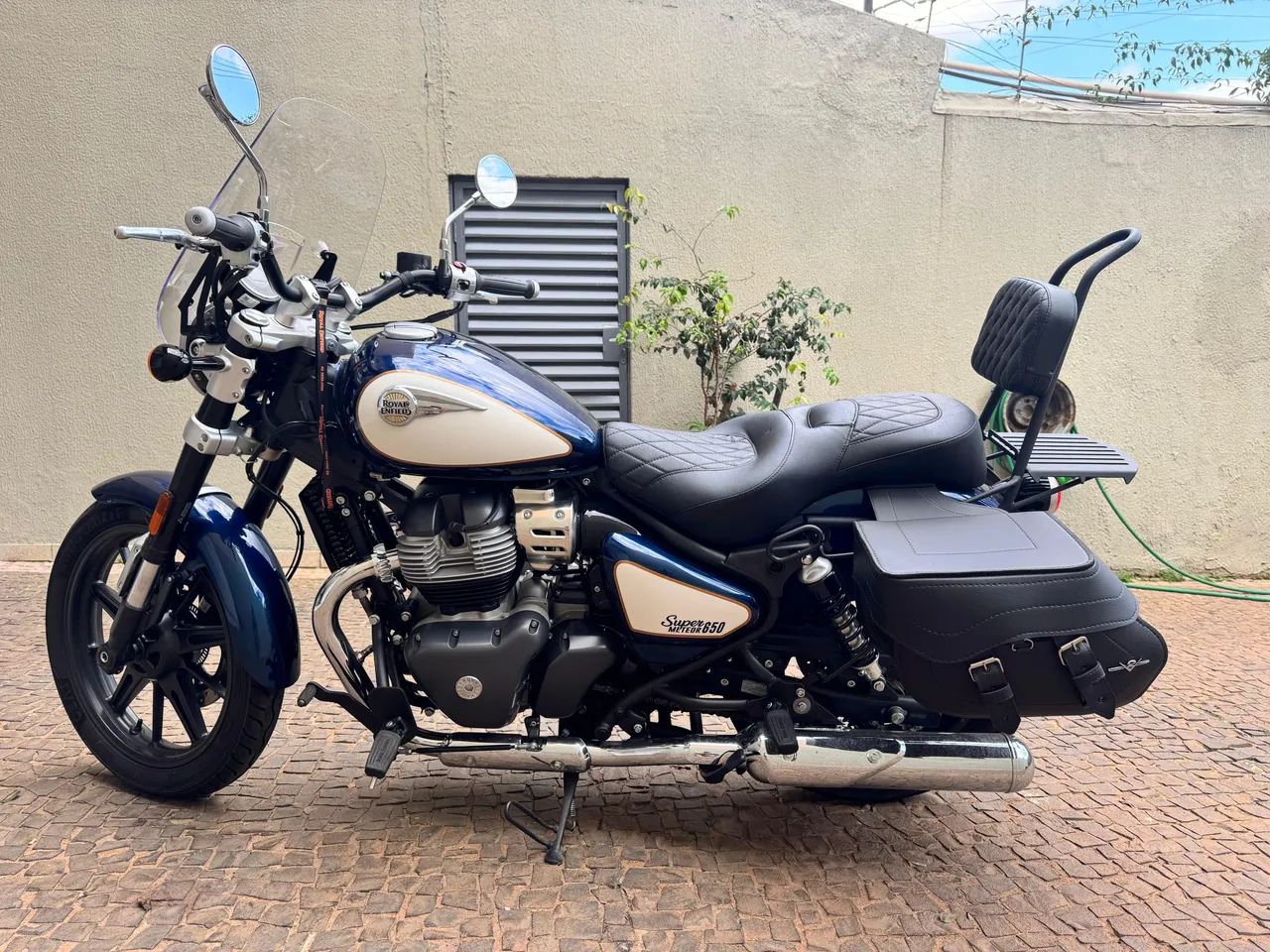 SUPER METEOR 650 celestial