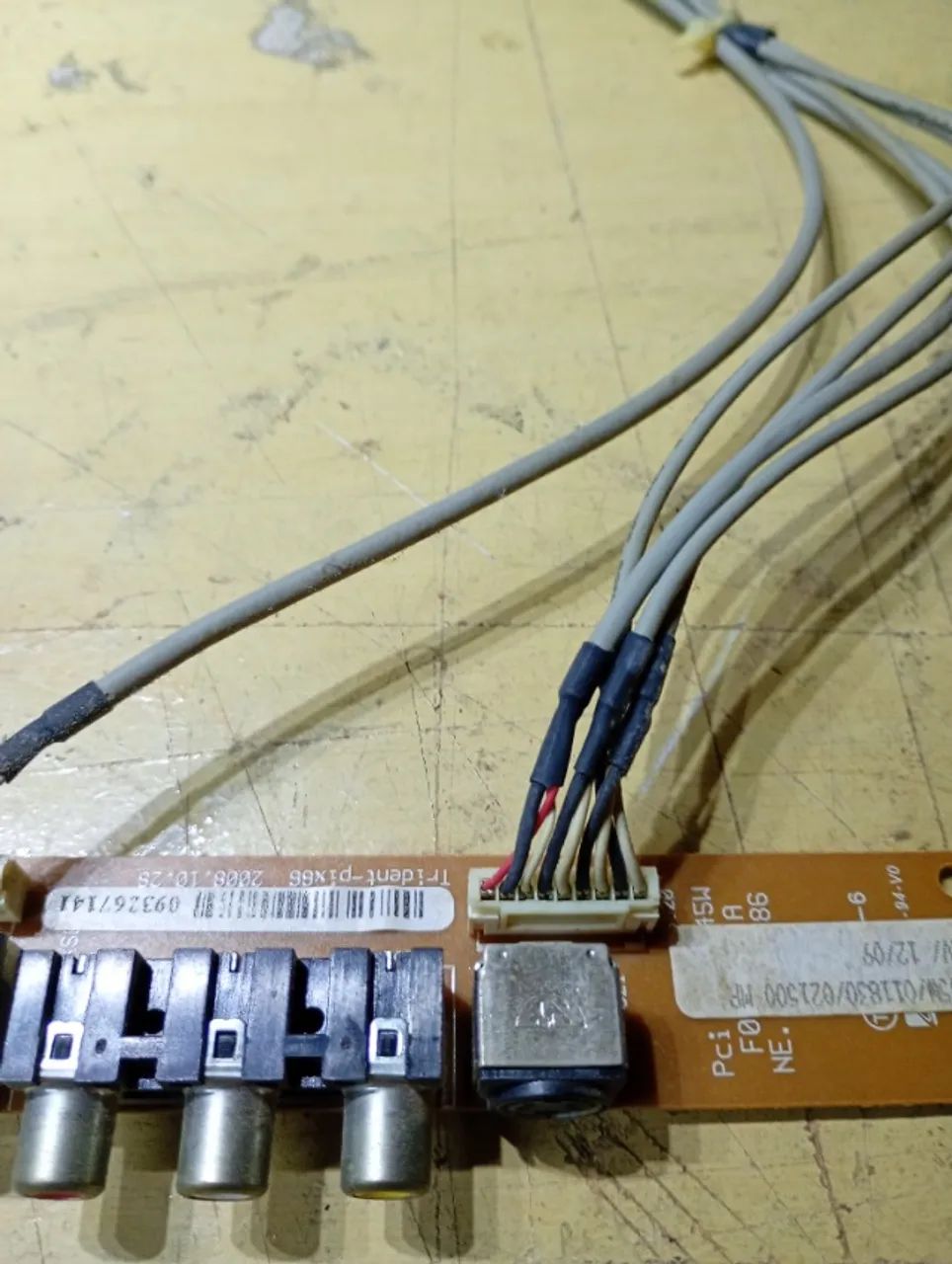Placa Av Tv Semp LC3245W - Foto 3