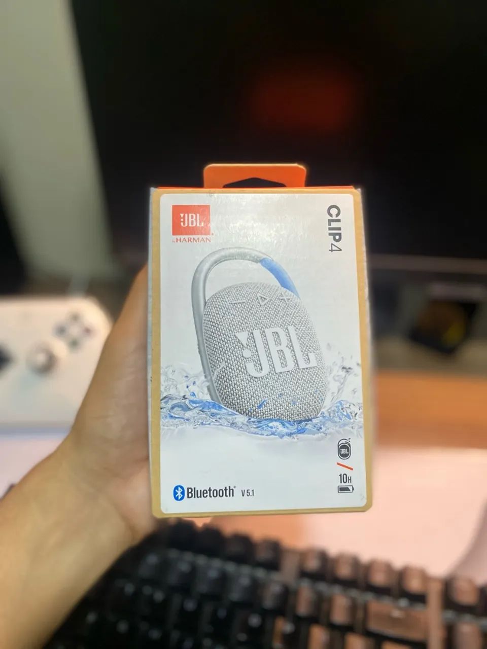 Vendo uma JBL CLIP 4 Original e Lacrada
