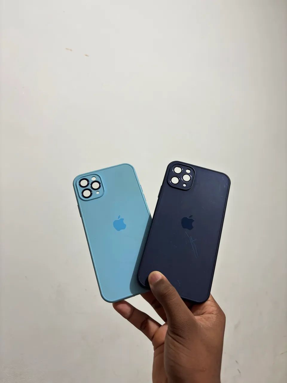Capinhas de iPhone 11 Pro Max pra vender rápido ?