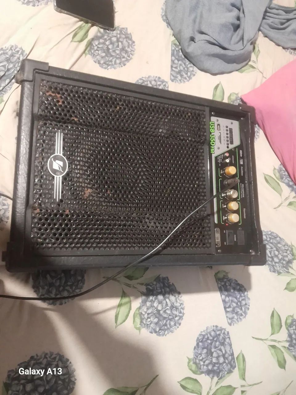 Vendo esta caixa 