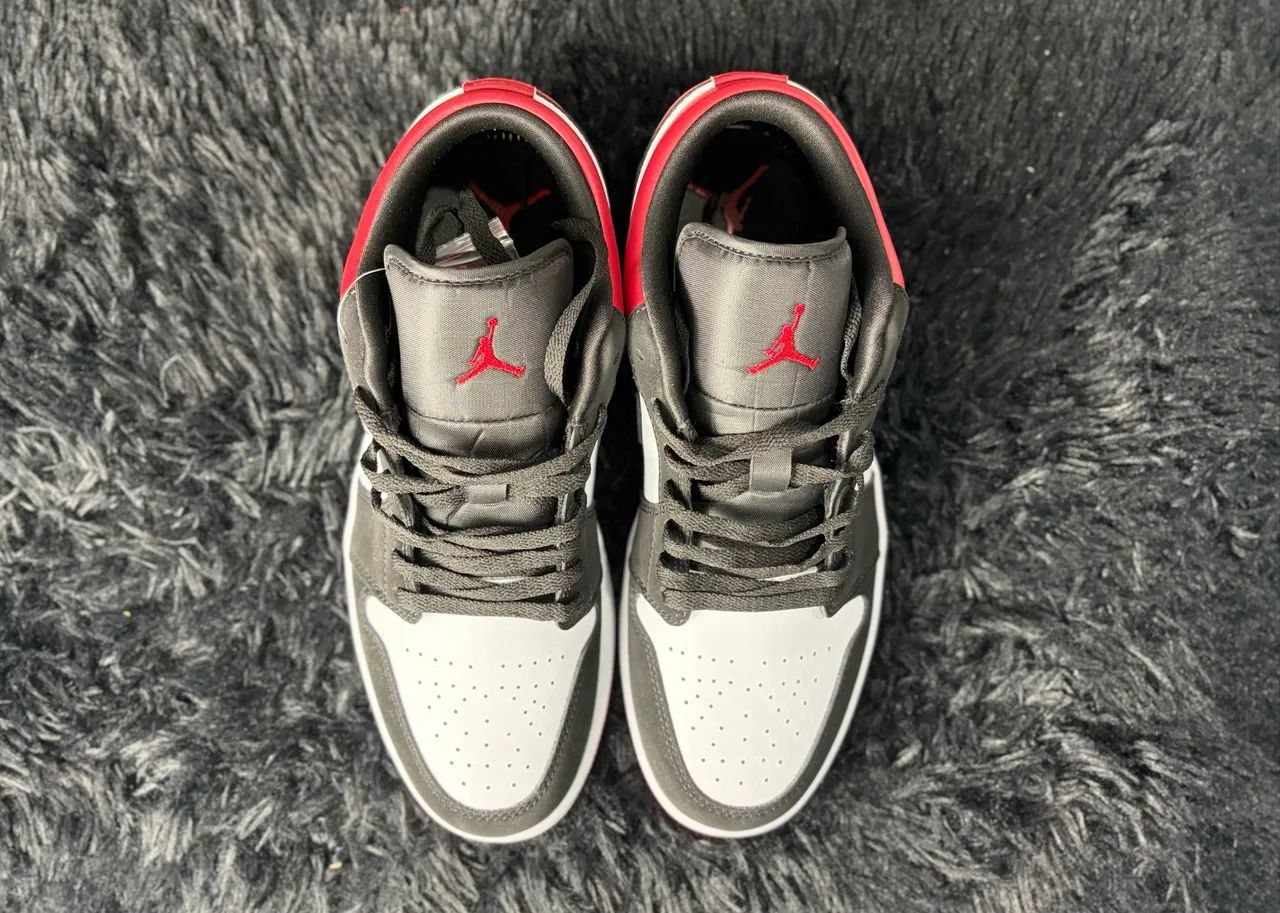Air Jordan 1 low tamanho 41 - Foto 3
