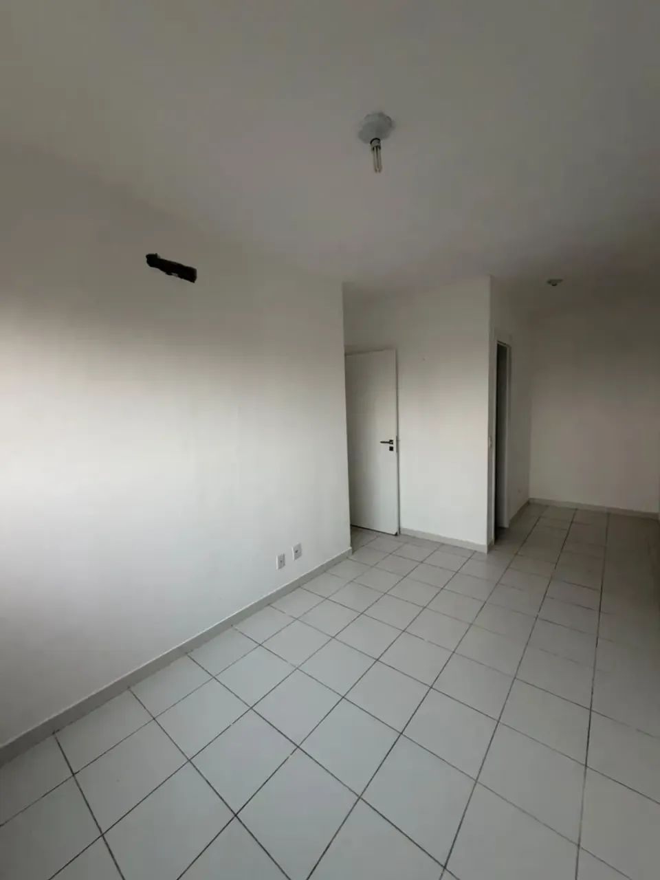 Imóvel para aluguel possui 65m² com 2 quartos em Cohafuma - São Luís - MA - Foto 4