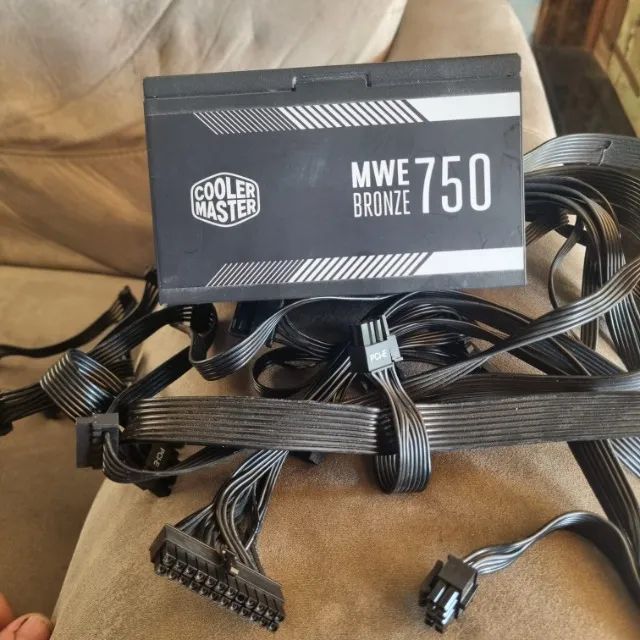 Fonte Cooler Master MWE Bronze 750W - Foto 2