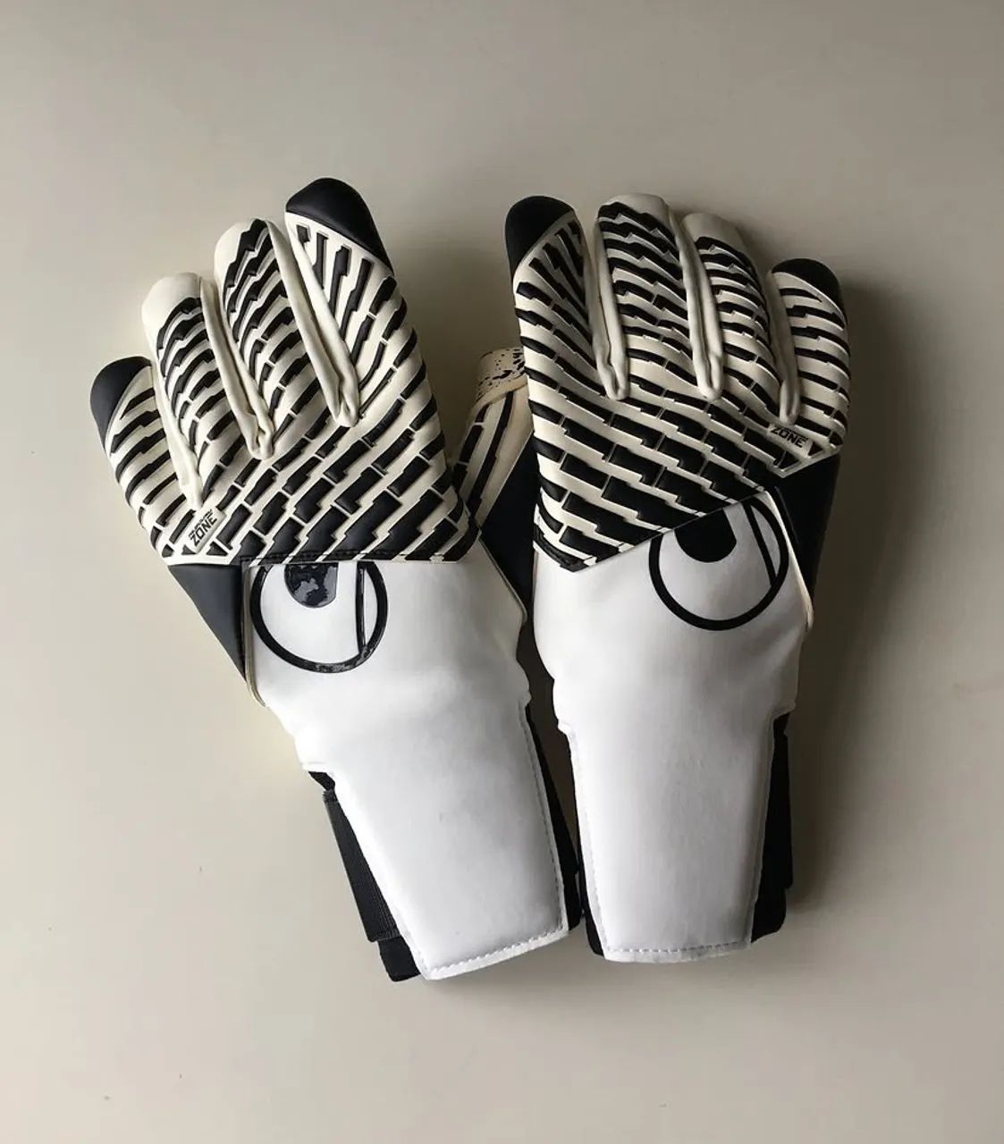 LUVAS DE GOLEIRO IMPORTADAS  - Foto 3