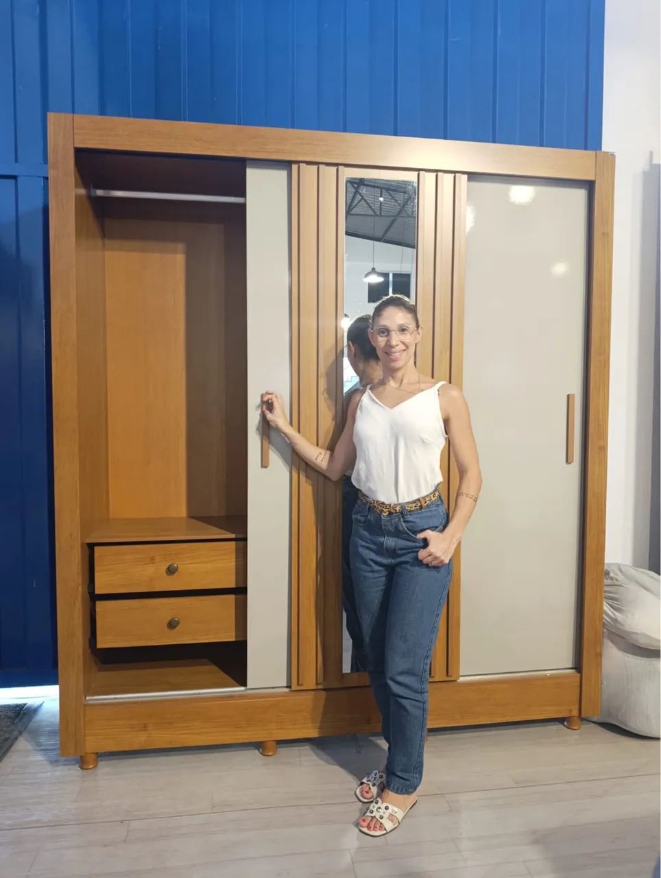 Guarda roupa solteiro com espelho 1,90m 12x sem juros  - Foto 4