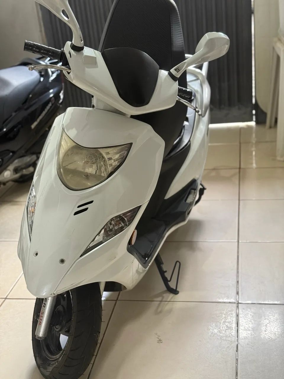 Burgman Suzuki Automática - Foto 2