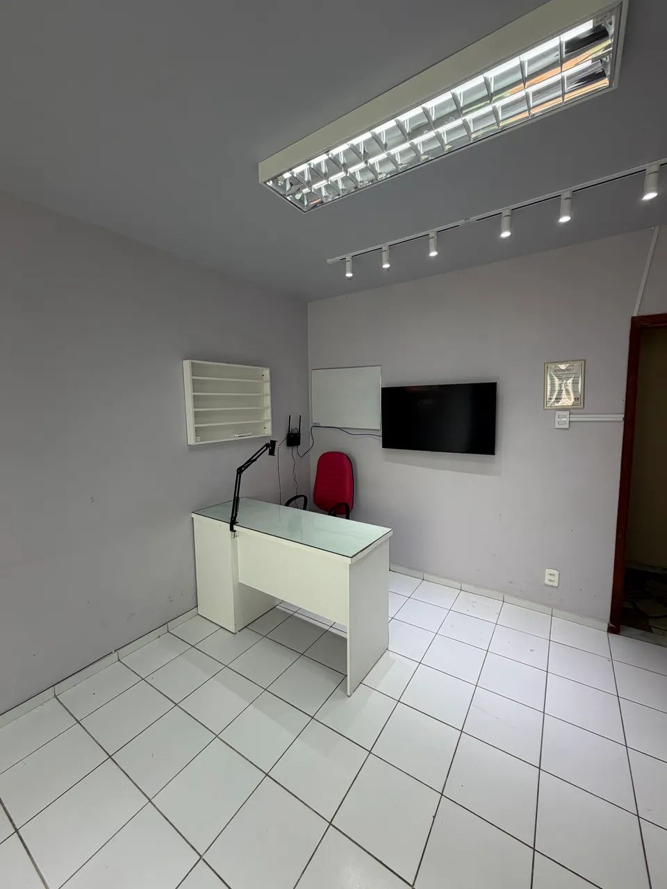 ALUGO SALA COMERCIAL CENTRO DE MACAÉ - Foto 4