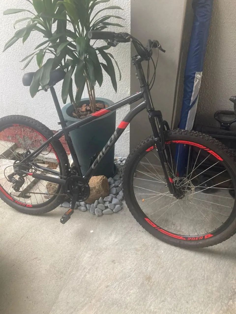 BICICLETA CALOI SUPRA T.17 ARO 29 CINZA 