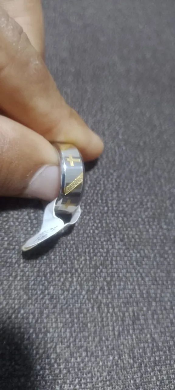 Vendo aneis  de aço inox com mensagem cristã  - Foto 3