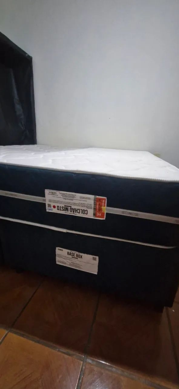 Vendo 2 camas box de solteiro  - Foto 2
