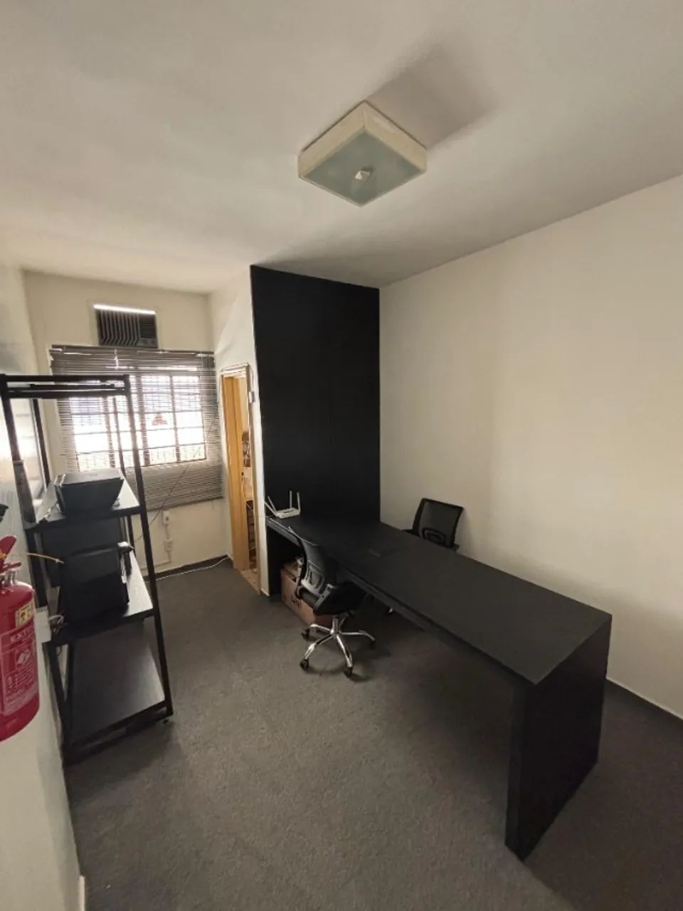 SALA COMERCIAL MOBILIADA EM FRENTE AO PARQUE VACA BRAVA
