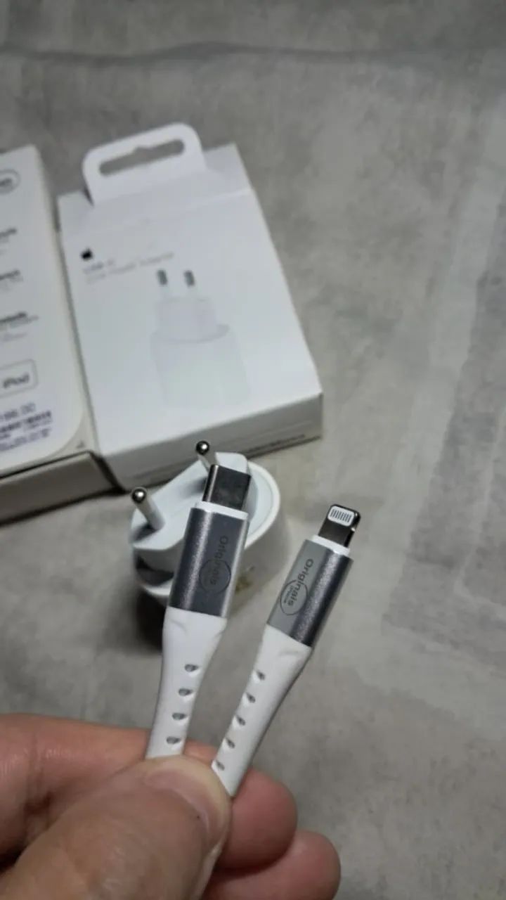 Cabo e Carregador Original Do iPhone USB-C de 20W - Foto 2