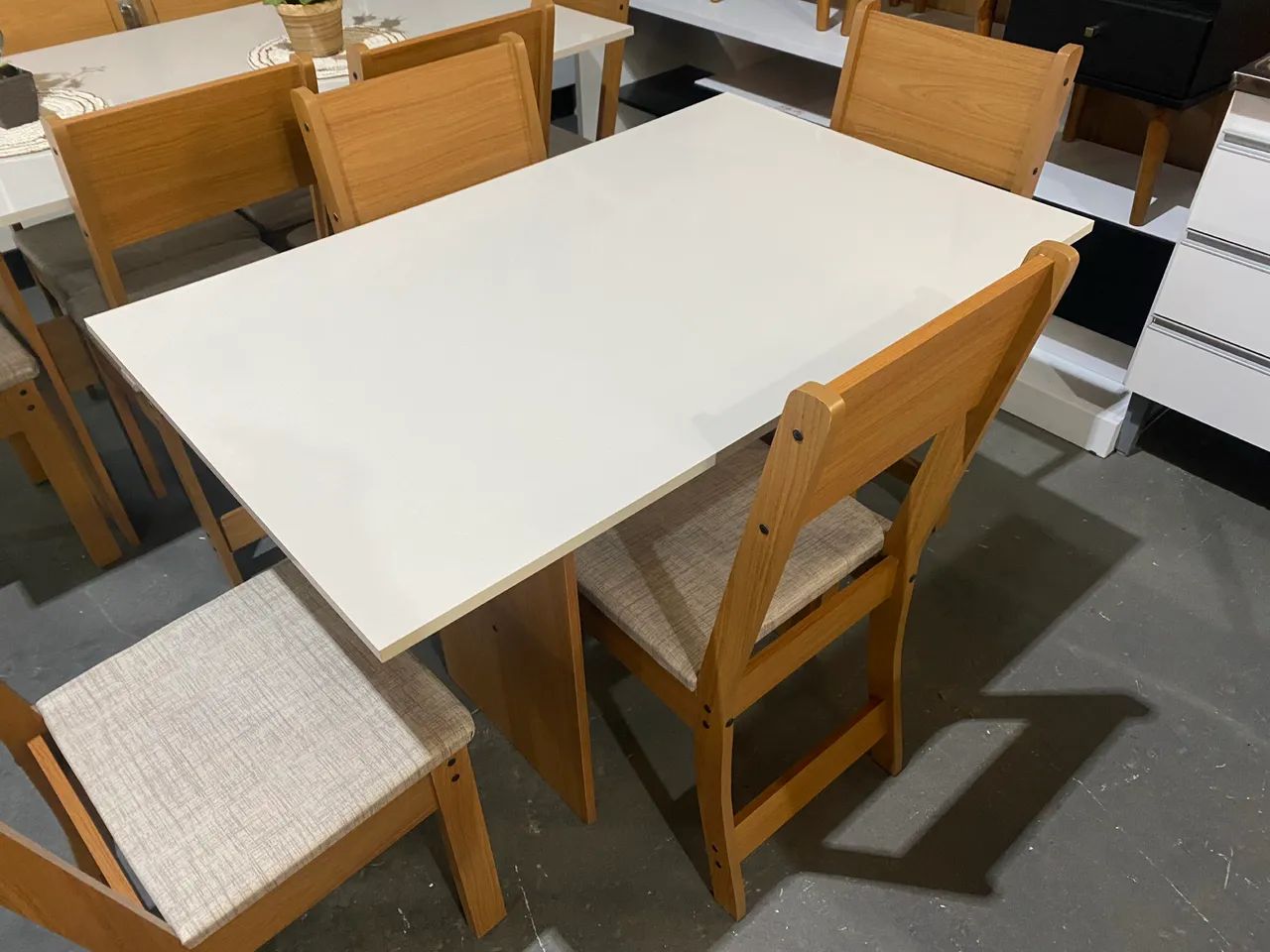Mesa com 4 cadeiras - entrego hoje  - Foto 3
