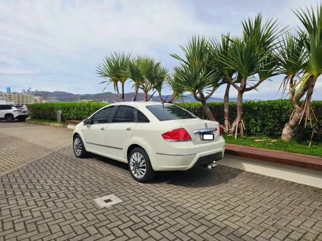 Fiat Linea Absolute 1.9/1.8 Flex Dualogic 4P 2016 - Foto 2